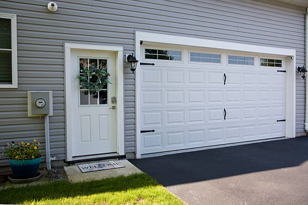 24/7 Emergency Garage Door Panel Replacement experts in Franklin County County, NY